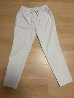 【美品】Doneeyuライトベージュストレートレパンツのサムネイル