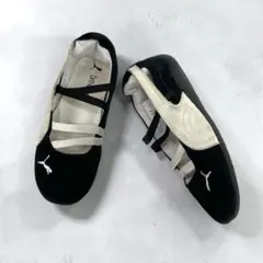 PUMAプーマ　SPEEDCAT BALLET スピードキャット バレエ　黒白のサムネイル