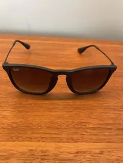 RayBan ブラック サングラス　CHRIS RB4187-F