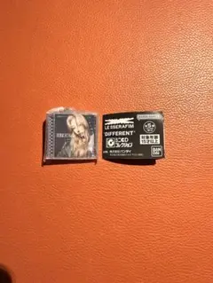 LE SSERAFIM DIFFERENT カプセルトイ ミニCDコレクション