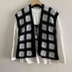 グラニースクエア　ジレベスト