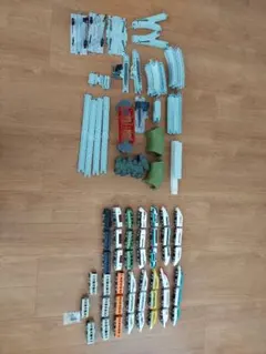 プチ電車 車両セット 14車両とレールパーツ まとめ売り