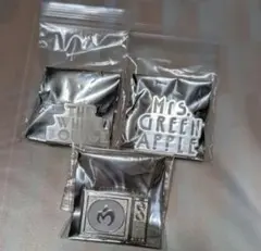 Mrs.GREEN APPLE　ホワイトラウンジ　ピンバッチ3個セット