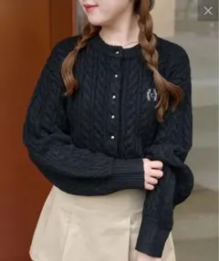 one after another NICE CLAUP ケーブル金ボタンニット