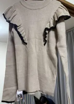 INGNI フリル付きニット　ベージュ