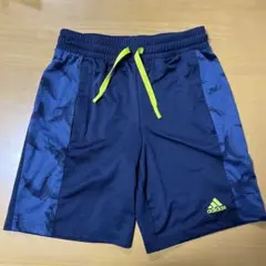 adidas ネイビー カモフラージュ ハーフパンツ140cm