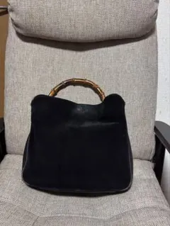 GUCCI　スエード 黒ショルダーバッグ バンブーハンドル　Mサイズ