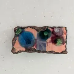 こ*き様 抽象デザイン ブローチ 約3.5cm x 5.6cm