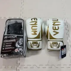 未使用品 タグ付 訳あり Venum ボクシンググローブ 10オンス ベノム 白