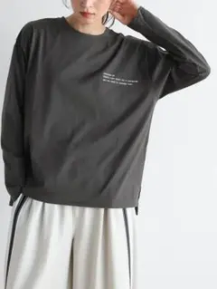 ヤマダヤ medoc☆ワンポイントロゴカットソー 新品 12000円のサムネイル