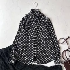美品 ルルウィルビー デシンドットフリルボウタイブラウス 黒 2サイズ 定番