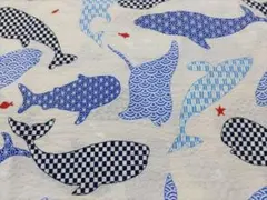 わかちゃん様専用！キヨハラ　リップル生地　クジラ柄　ブルー系　追加1mのサムネイル