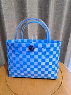 PPバンド…青と白のチェック柄トートバッグ