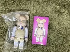 BE@RBRICK ベアブリック ミーガン2 表