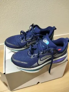 NIKE VOMERO 18 ランニングシューズ