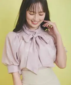 noela リボン付きブラウス