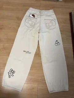 ほぼ新品）完売品 ロデオクラウンズ Hello Kitty デニムパンツ 白