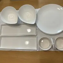 白色の食器　大皿　丼もの　各種×2個　廃盤