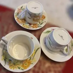 ユキトリイ 花柄カップ・ソーサーセット