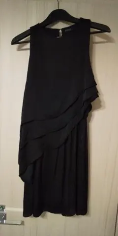 ZARA、H&Mの膝上ワンピース3点セット
