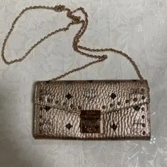 《最終値下げ》MCM ピンクゴールドチェーンウォレットのサムネイル