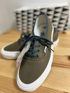 VANS AUTHENTICスニーカー