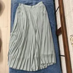 UNIQLO ライトグリーン プリーツ状態よし スカート 綺麗めコーデ
