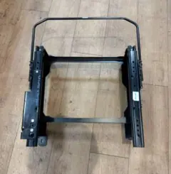 RECARO シートレール エルグランド E51 右側用 2081.138.2 - メルカリ