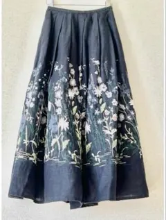 【PLACE PAUSE by Lois CRAYON】花柄刺繍ミモレ丈スカートのサムネイル