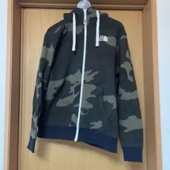ノースフェイス　フーディ
