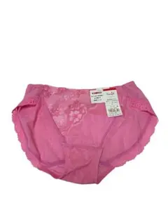 Triumph レース付きピンクショーツ