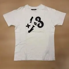 1PIU1UGUALE3 ホワイト Tシャツのサムネイル
