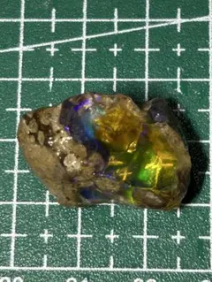 特価！エチオピアオパール30ctブルーイエロー