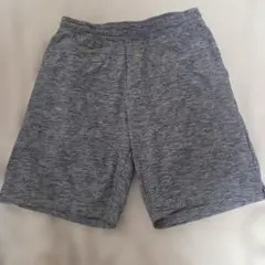 UNIQLO グレーとライトピンク ショートパンツ 2点