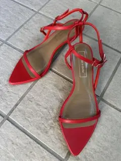 Odette e Odile レッド ストラップサンダルのサムネイル