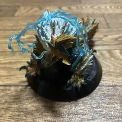 モンスターハンター　スタンダードモデル　ジンオウガ　超帯電状態　フィギュア