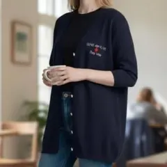 美品 オリーブデオリーブ カーディガン M相当 ネイビー 長袖 刺繍 前ボタンのサムネイル