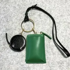 《値下げ》【美品】スマホショルダーバッグ コインケース 緑 黒