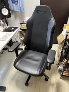 SECRET LAB TITAN EVO ゲーミングチェア ブラック