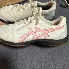 asics CALCETTO フットサルシューズ ホワイト✖️赤23.5センチ美品のサムネイル