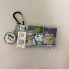 ガチャ詰めポーチ　ちいかわ ハチワレ