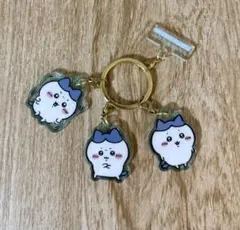 ハチワレ3連アクリルチャーム