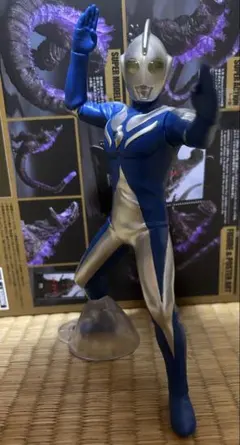 英雄勇像　ウルトラマンコスモス　ルナモードのサムネイル