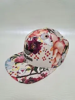 【美品】アディダスオリジナルス　フラワー総柄 スナップバックキャップ