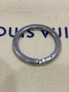 LOUIS VUITTON ルイヴィトン ロゴ刻印 キーリング