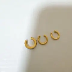 【新品・未使用】ゴールド イヤーカフ 3点セット　キラキラ　可愛い❤︎