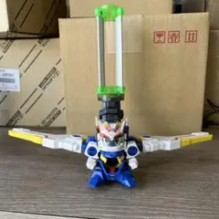 特撮フィギュア 緑色 ロボット風 12番 オクに出品 ビーダマン 特撮フィギュア 緑色 ロボット風 12番 オクに出品 ビーダマン
