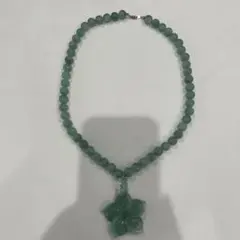 天然石 グリーンジェイド花型ペンダント ネックレス