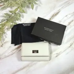 美品　BURBERRY BLACK LABEL 三つ折キーケース 白 おしゃれ