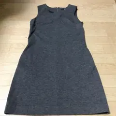 グレー　ジャンパースカート　ユニクロ　シンプル　スタンダード